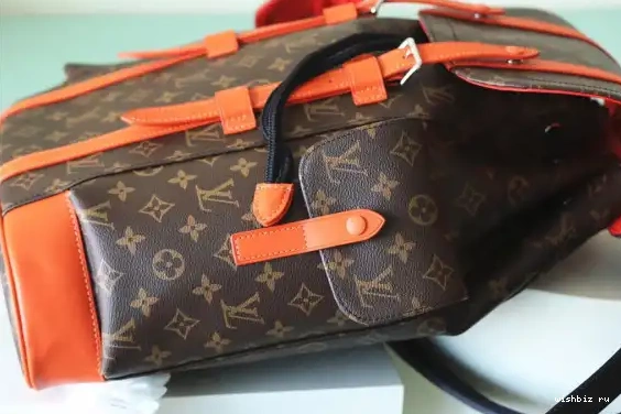 WIS CHRISTOPHER MM LOUIS VUITTON 0505